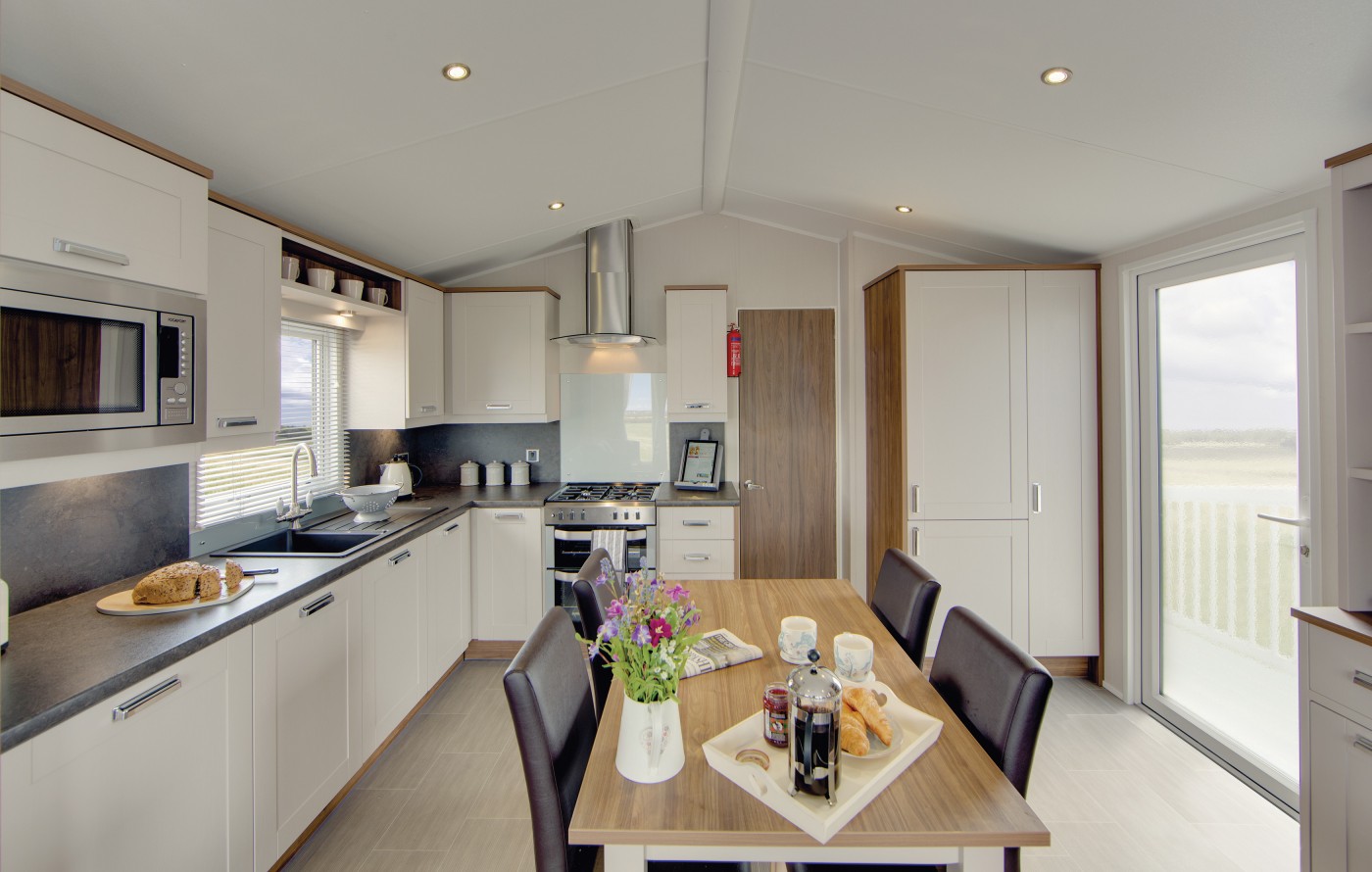 You will have a fantastic view of Ben Y Vrackie from the Willerby Sheraton. It has two bedrooms and an open plan kitchen/living room layout. Bedroom 1 – Double, Bedroom 2 – Twin. We do not supply sheets, towels and dish towels. This is a No Smoking Caravan.