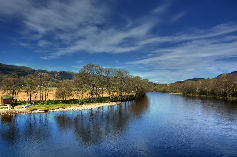 West Haugh and Dunfallandy beats of the River Tummel include of some of the finest salmon fly fishing water on this river and some of the very best spring salmon fishing in Scotland.