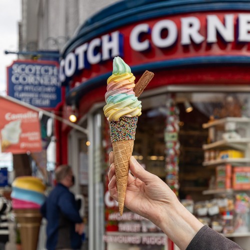 Scotch Corner Ice Cream shop in Pitlochry