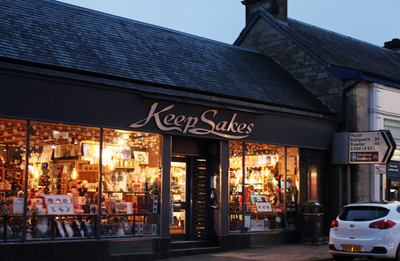 Keepsake Scotland shop in Pitlochry.
