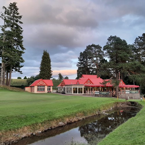 Red Deer pub at Pitlochry Golf course